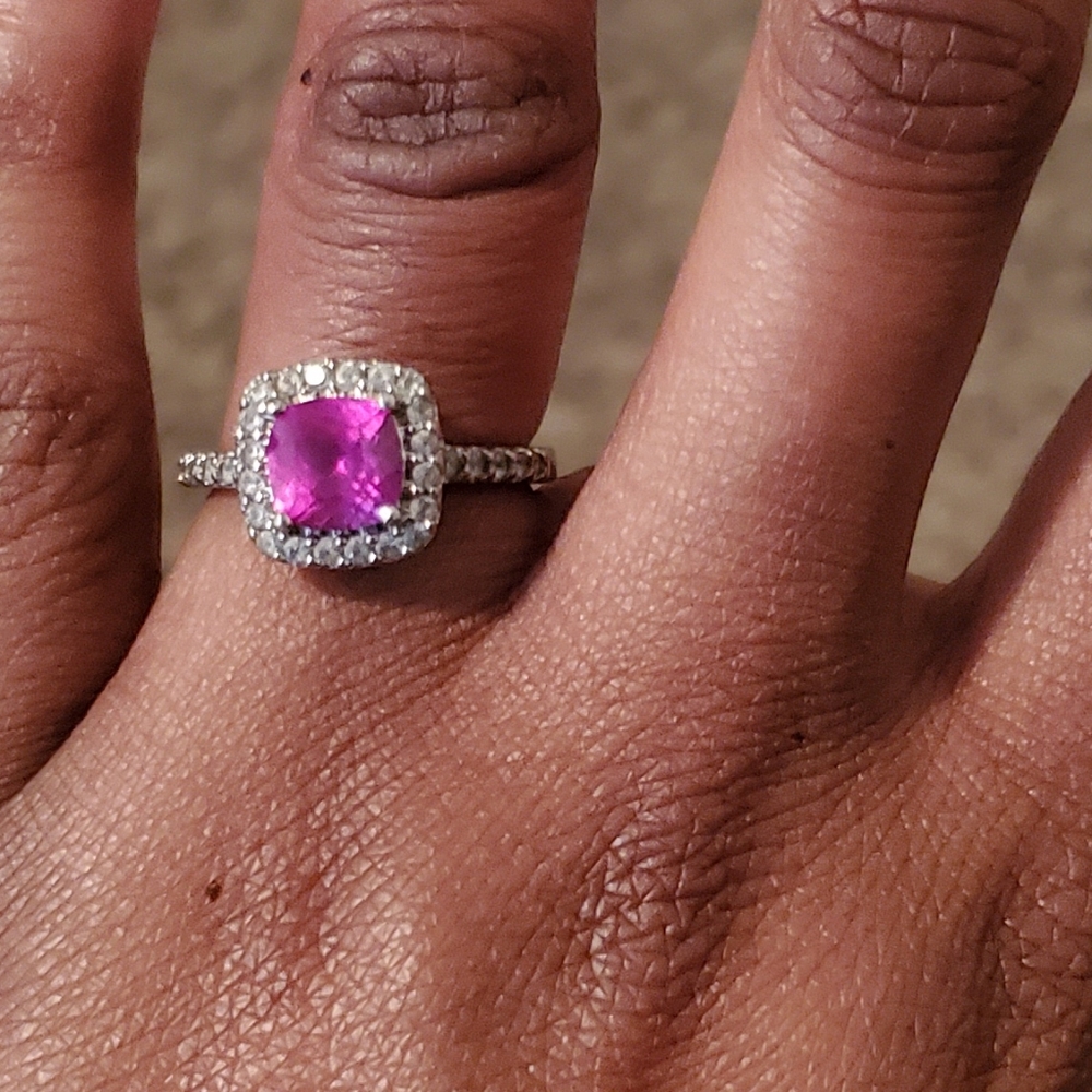 Ring - Picture 5 of 5